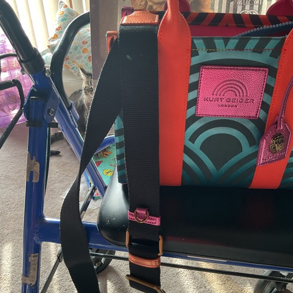 NWT Kurt Geiger Southbank Teal & Pink Patterned Canvas Tote with Orange Handles - Picture 6 of 11